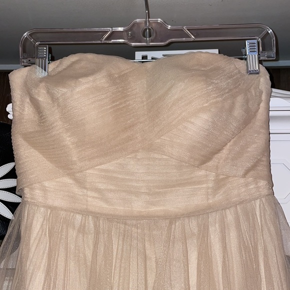 Azazie Beige Tulle Strapless Gown SZ 2/4? EUC - Picture 2 of 3